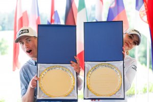 Mednarodno amatersko prvenstvo Slovenije sta osvojila Eva Kiri Fevžer in Leon Car